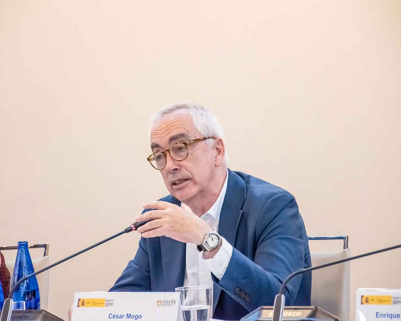 César Mogo