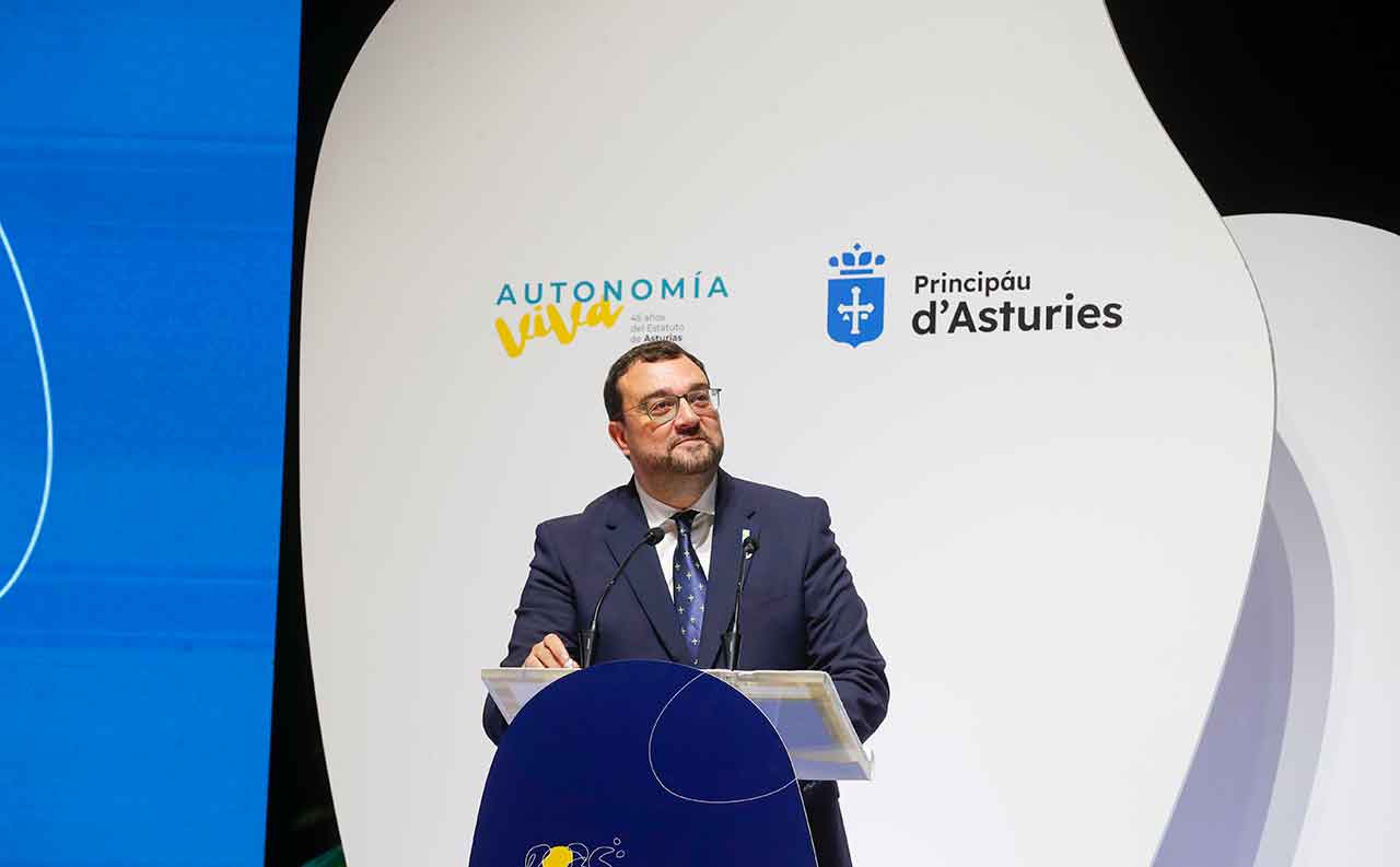 Adrián Barbón