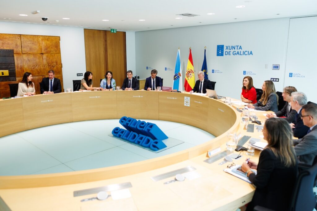 El presidente de la Xunta, Alfonso Rueda, y los conselleiros del Ejecutivo, en la reunión del Consello que abordó estas medidas.